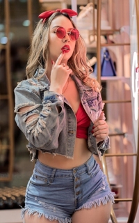 Шлюха Мишель 28534 Шлюха Мишель 28534